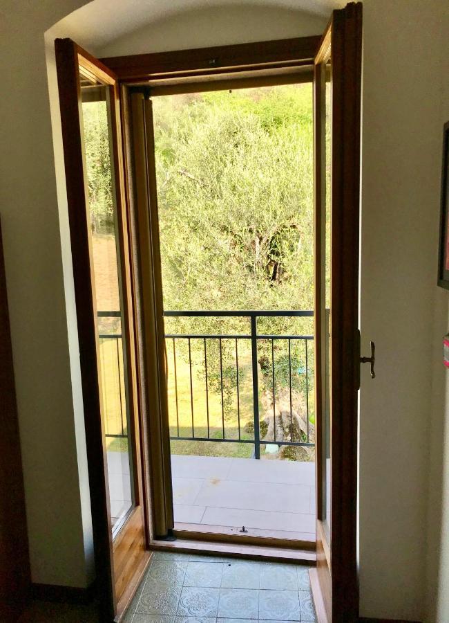 トッリ・デル・ベーナコCasa Prima Vistaアパートメント エクステリア 写真